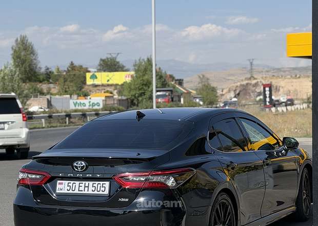 Toyota Camry 2024 — լուսանկար 5