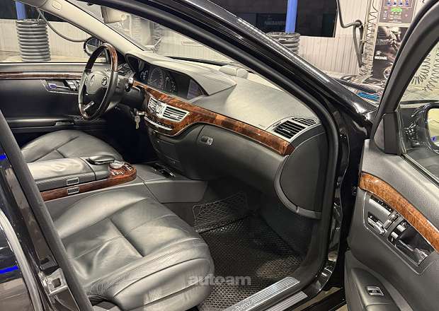 Mercedes-Benz S 550