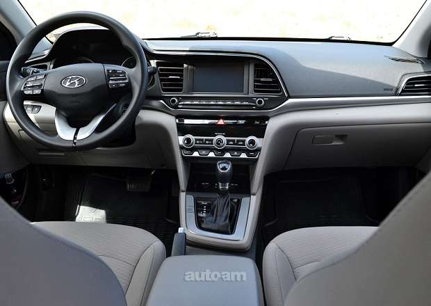 Hyundai Elantra 2020 — լուսանկար 7