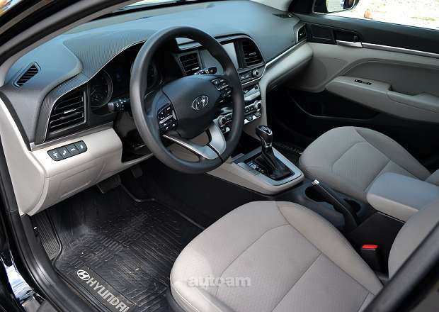 Hyundai Elantra 2020 — լուսանկար 12