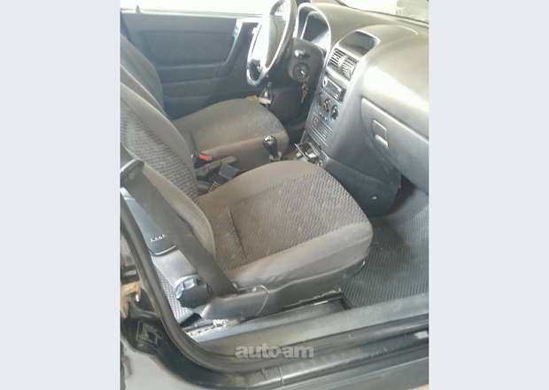 Opel Astra 2001 — լուսանկար 6