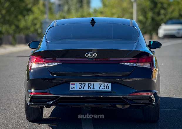 Hyundai Elantra 2023 — լուսանկար 6