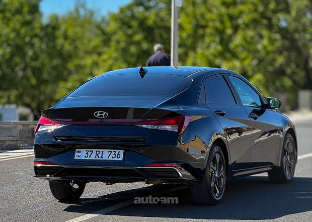 Hyundai Elantra 2023 — լուսանկար 7