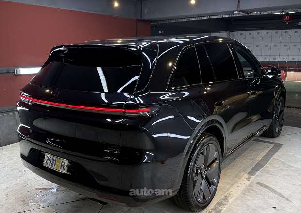 Lixiang Li L6 2025 — photo 1