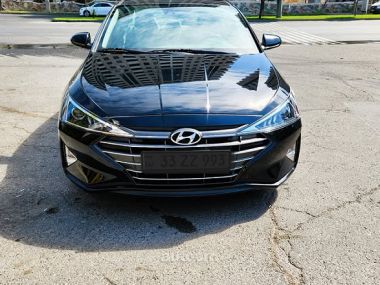 Hyundai Elantra  2020 