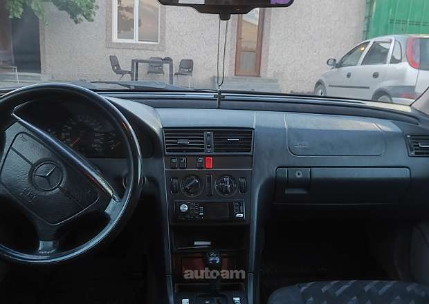 Mercedes-Benz C 180 1994 — լուսանկար 9