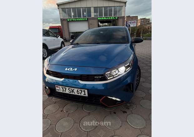 Kia Forte 2023 — լուսանկար 4