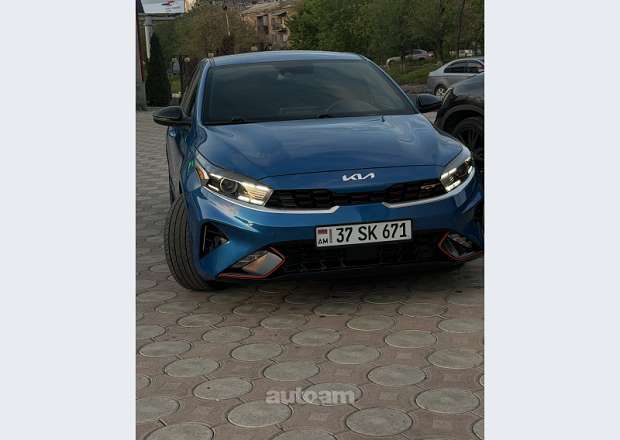 Kia Forte 2023 — լուսանկար 1