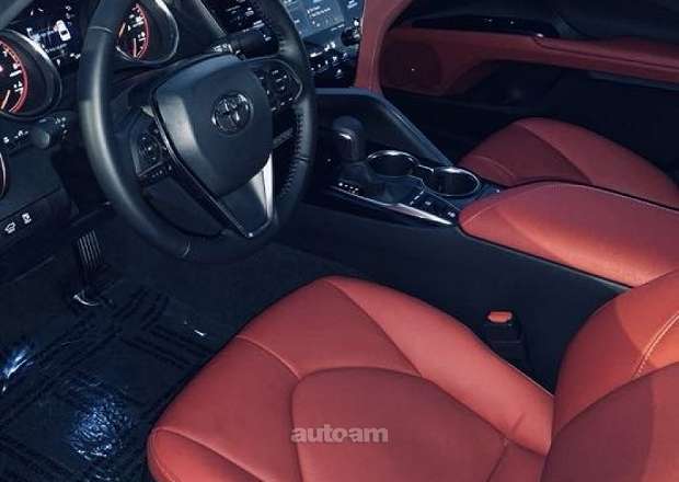 Toyota Camry 2020 — photo 3