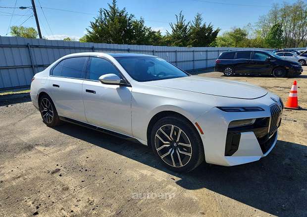 BMW 740