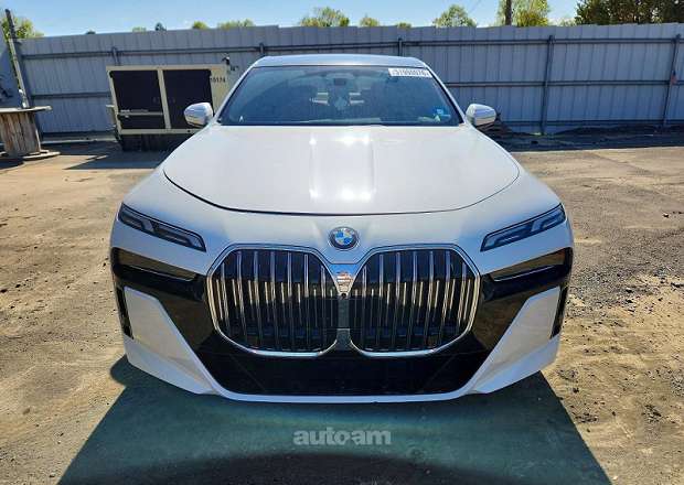 BMW 740