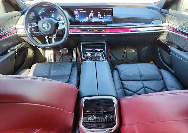 BMW 740