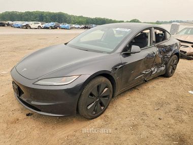 Tesla Model 3  2025 