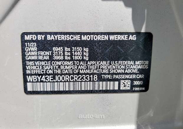 BMW i7