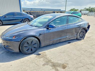 Tesla Model 3  2024 