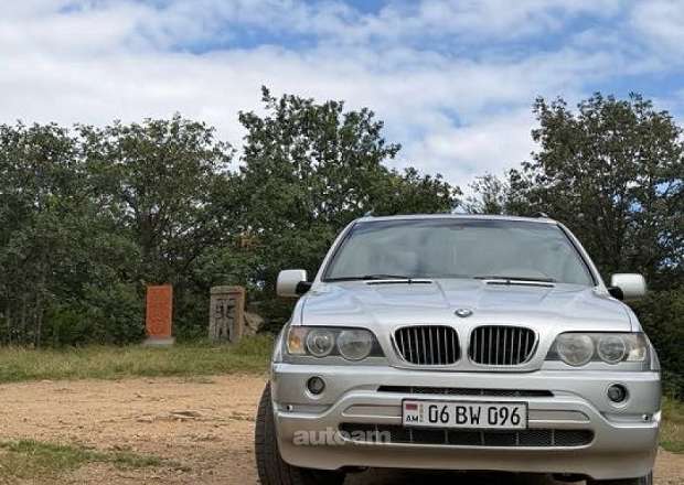 BMW X5 2001 — photo 2