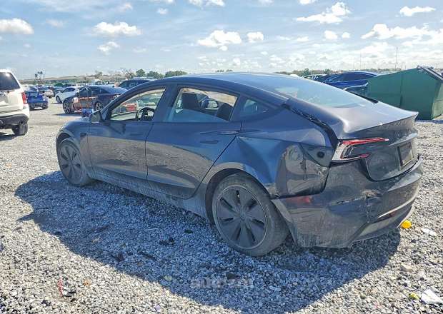 Tesla Model 3 2024 — լուսանկար 2