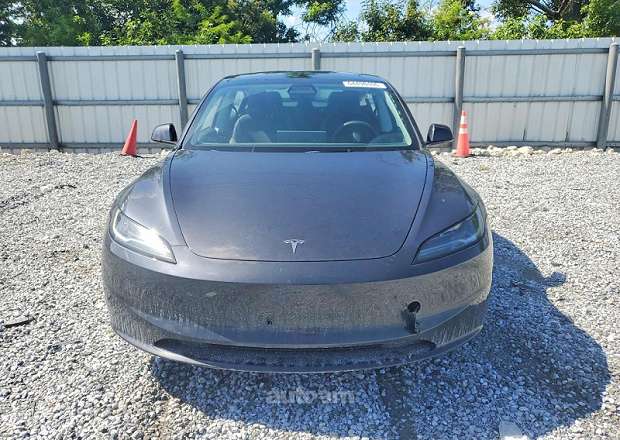 Tesla Model 3 2024 — լուսանկար 5