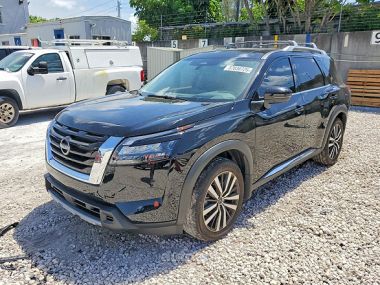 Nissan Pathfinder  2025 