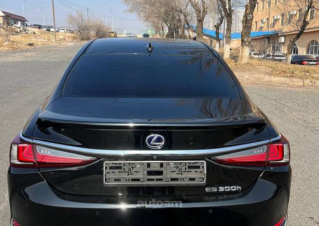 Lexus ES 300 2020 — լուսանկար 5