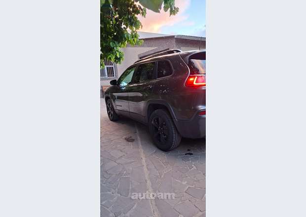 Jeep Cherokee 2020 — լուսանկար 3