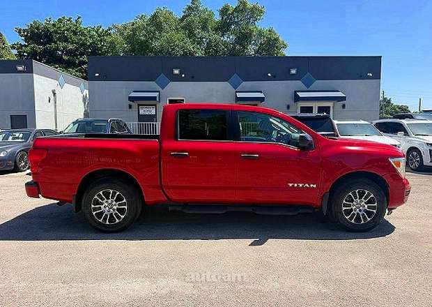 Nissan Titan