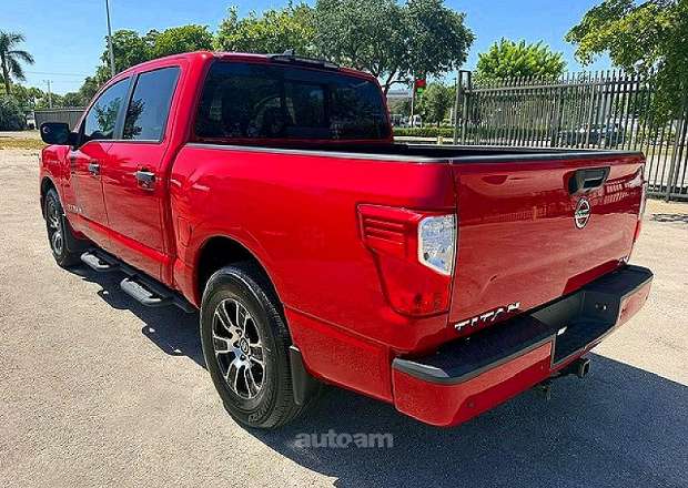 Nissan Titan