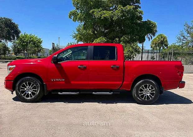 Nissan Titan