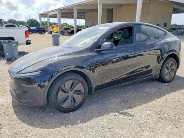 Tesla Model Y  2026 