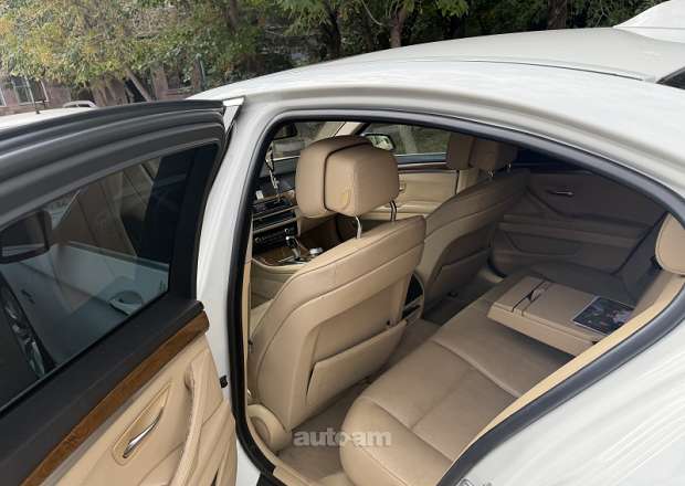 BMW 528 2011 — լուսանկար 5