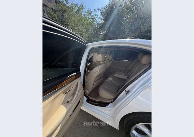 BMW 528 2011 — լուսանկար 6