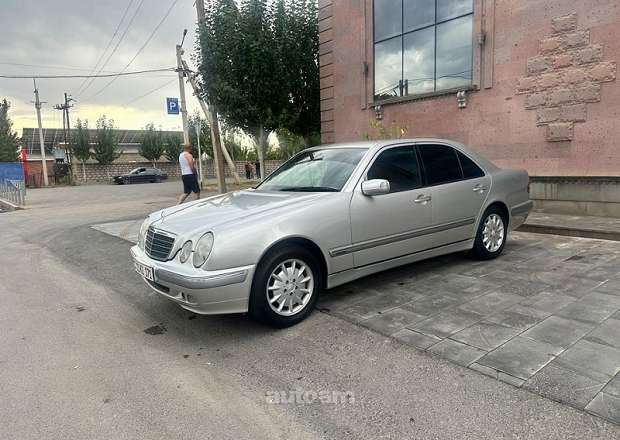 Mercedes-Benz E-Class 2000 — լուսանկար 3