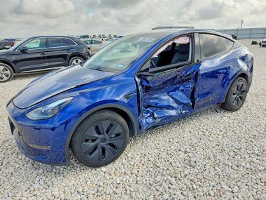 Tesla Model Y  2024 