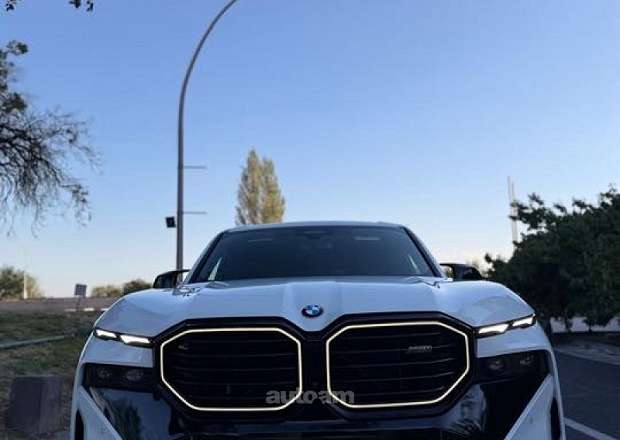 BMW XM