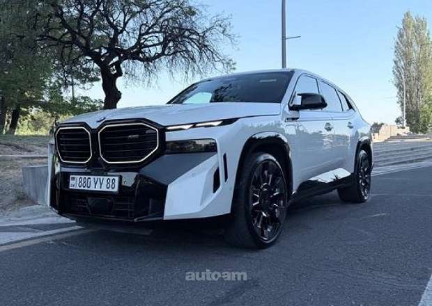 BMW XM