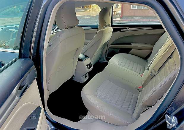 Ford Fusion 2018 — լուսանկար 8
