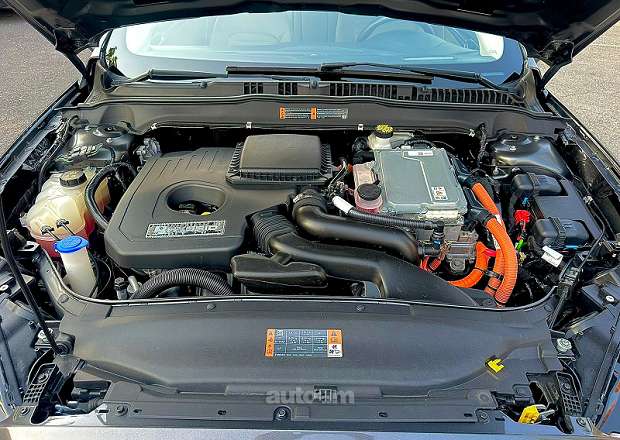 Ford Fusion 2018 — լուսանկար 11