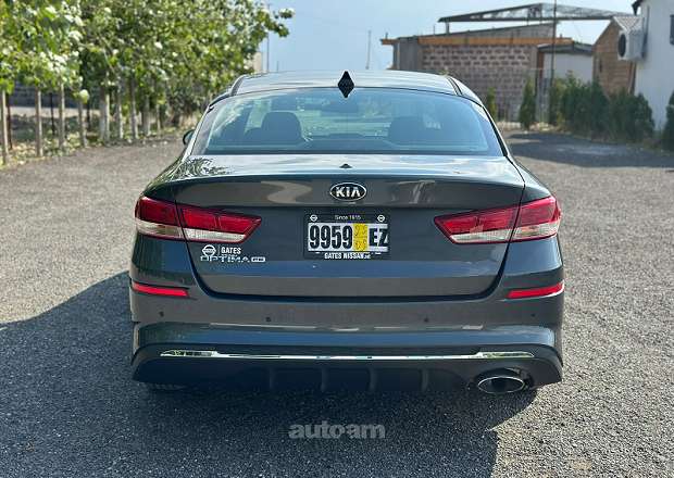 Kia Optima 2019 — լուսանկար 5