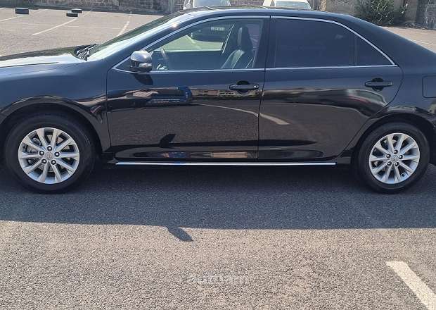 Toyota Camry 2012 — photo 2