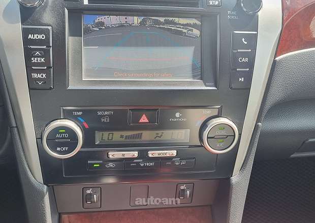 Toyota Camry 2012 — photo 11