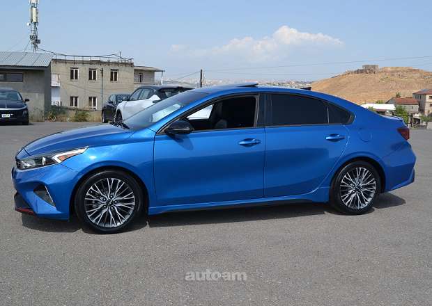 Kia Forte 2022 — լուսանկար 4