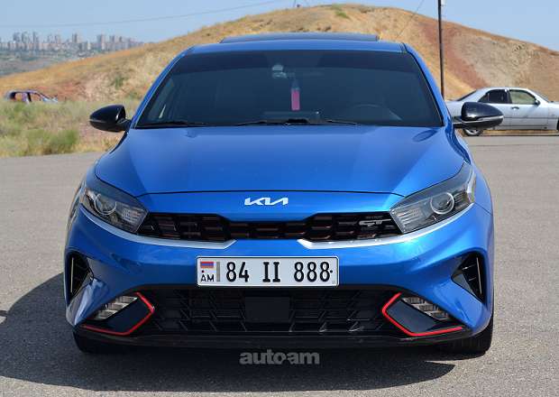 Kia Forte 2022 — լուսանկար 1