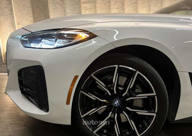 BMW i4 2023 — լուսանկար 10