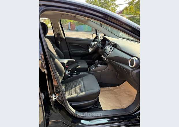Nissan Versa 2021 — լուսանկար 9