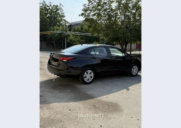 Nissan Versa 2021 — լուսանկար 4