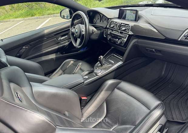 BMW M4 2018 — photo 10