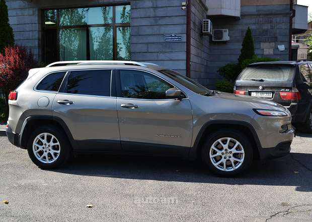 Jeep Cherokee 2017 — photo 4