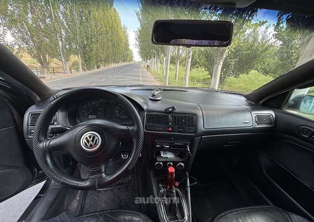 Volkswagen Golf 1999 — լուսանկար 10
