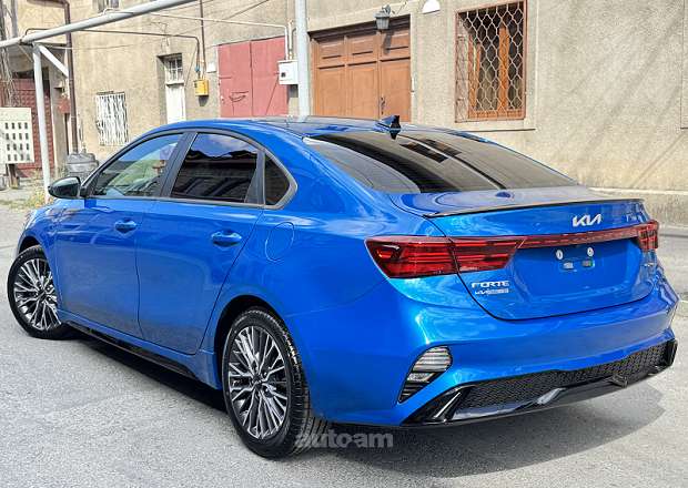 Kia Forte 2022 — լուսանկար 6