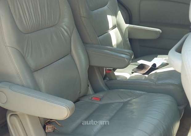 Honda Odyssey 2005 — լուսանկար 8
